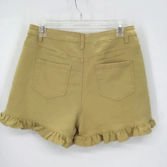 Listicle High Waist Women’s Ruffle Shorts - Picture 2 of 6